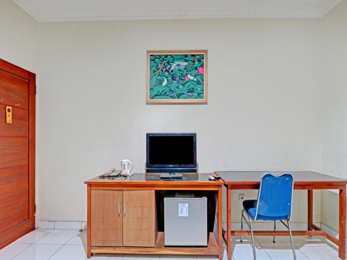 Capital O 90407 Wisma Bahtera Hotel Cirebon Exterior photo